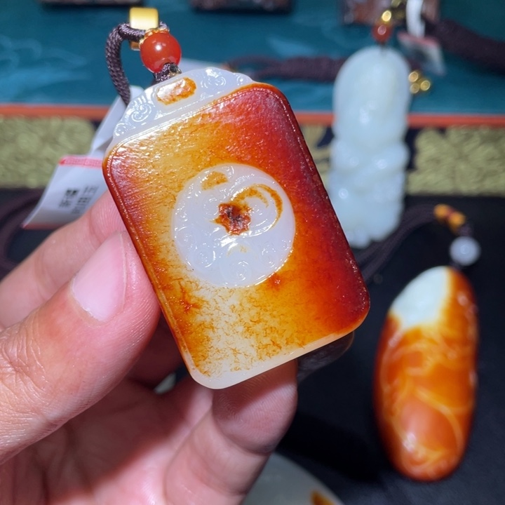 和田玉未镶嵌颈饰J