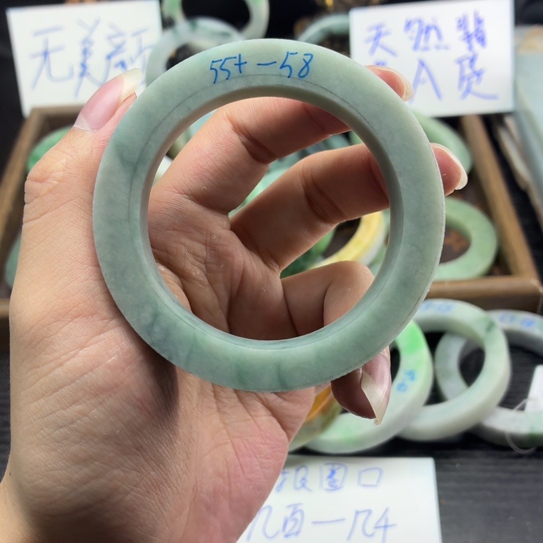 定制翡翠未镶嵌翡翠A货手镯毛胚定制
