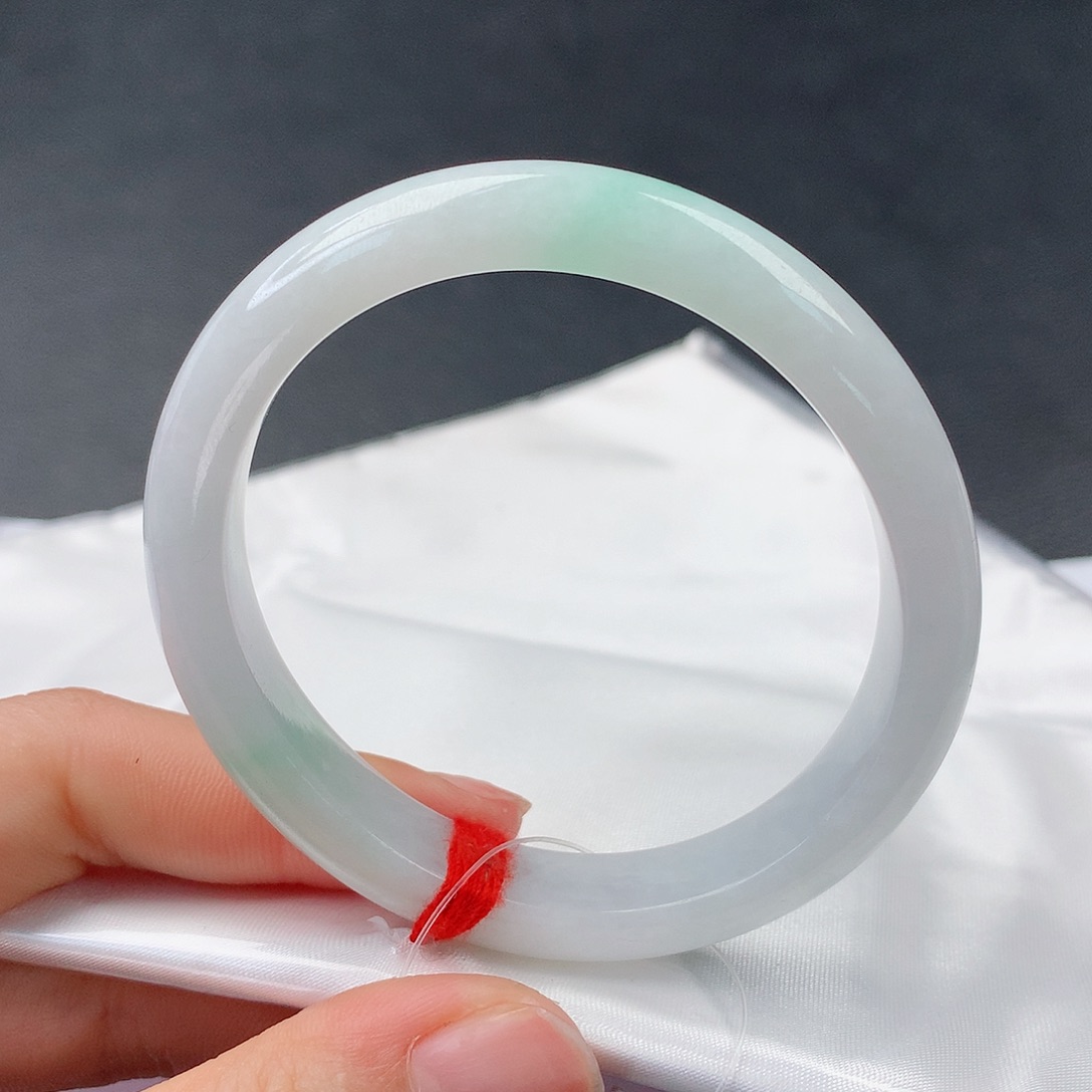 翡翠手镯未镶嵌80贵妃55