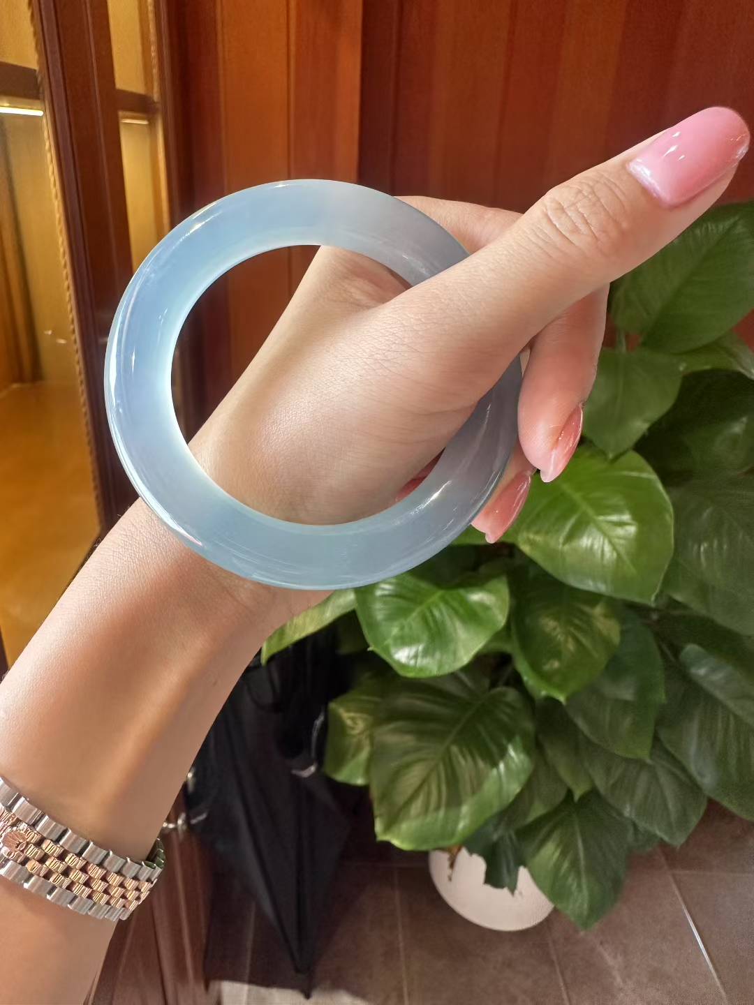 缅甸天然A货翡翠高冰种翡翠手镯