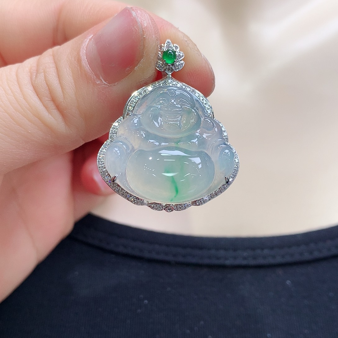 翡翠颈饰18K金镶嵌佛公