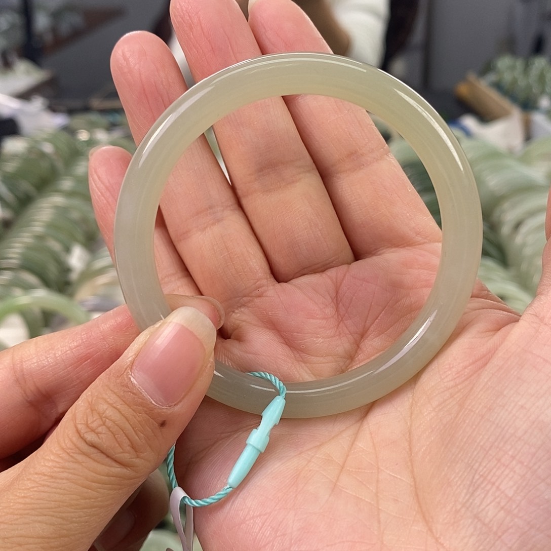 和田玉和田玉手镯54未镶嵌