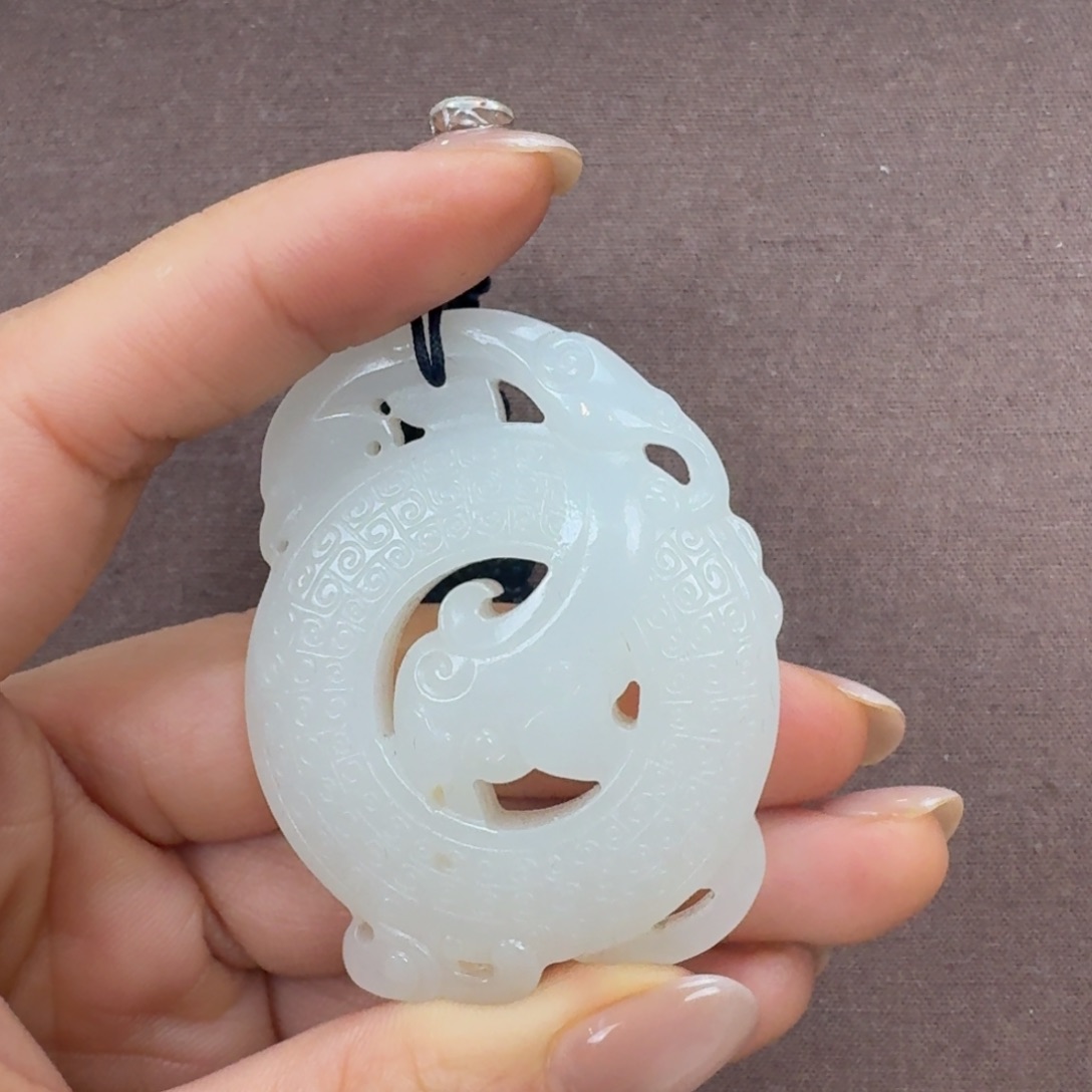 未镶嵌和田玉挂件