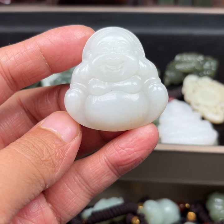 和田玉吊坠未镶嵌