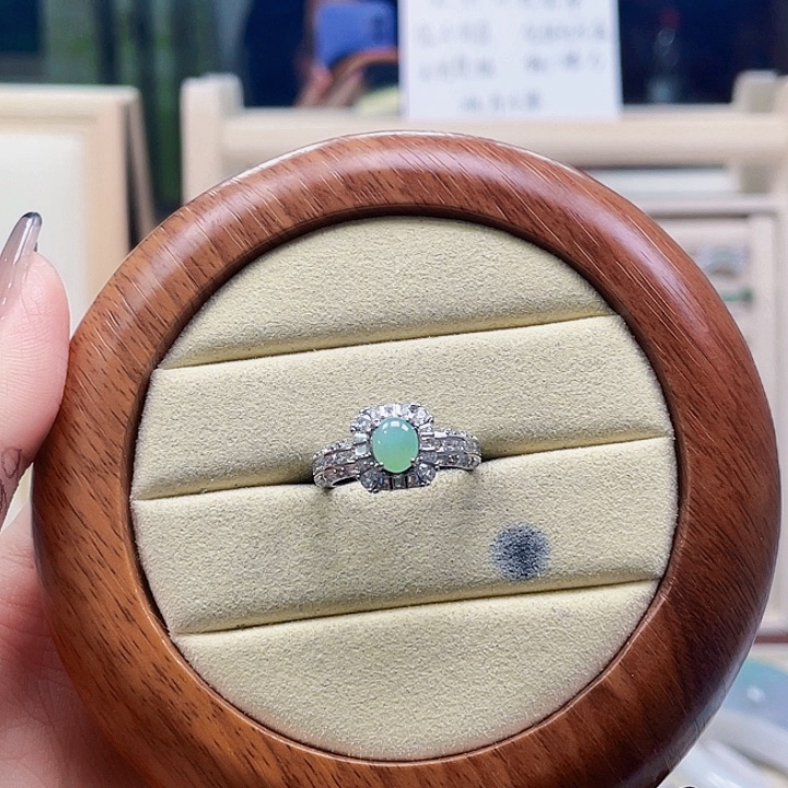 翡翠未镶嵌颈饰天然翡翠