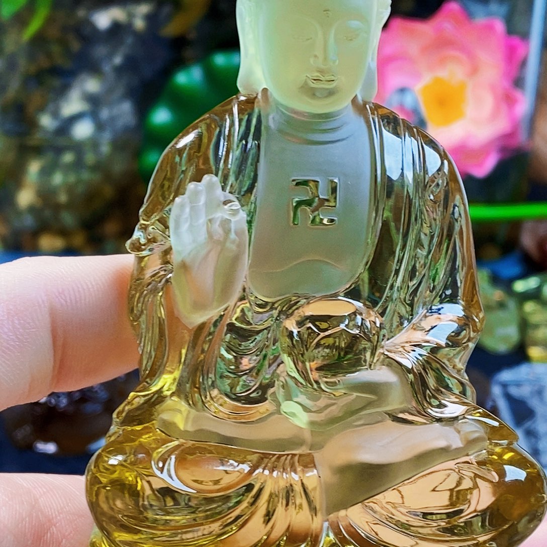 颈饰未镶嵌水晶摆件
