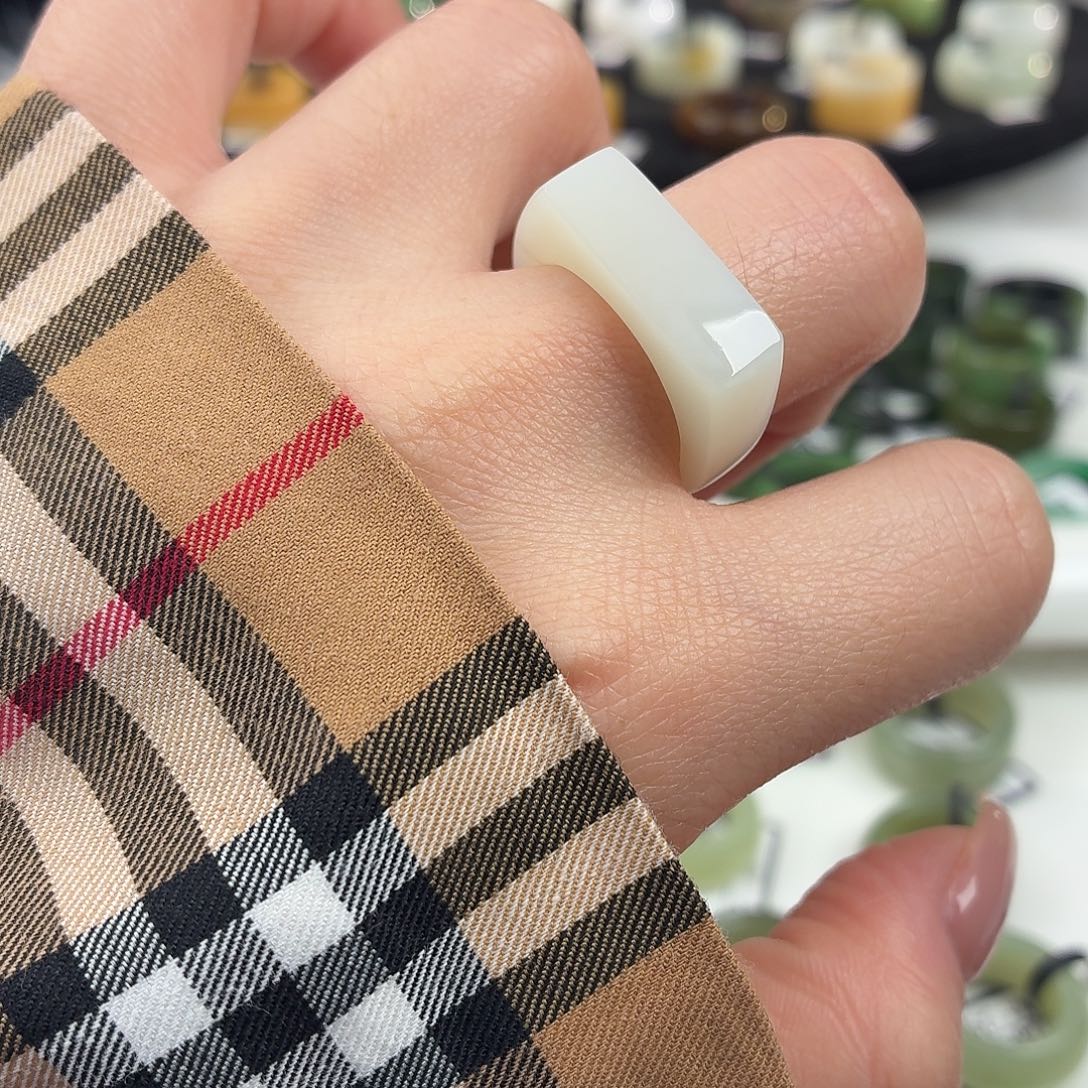 和田玉未镶嵌戒指S118奶白窄马鞍18.3