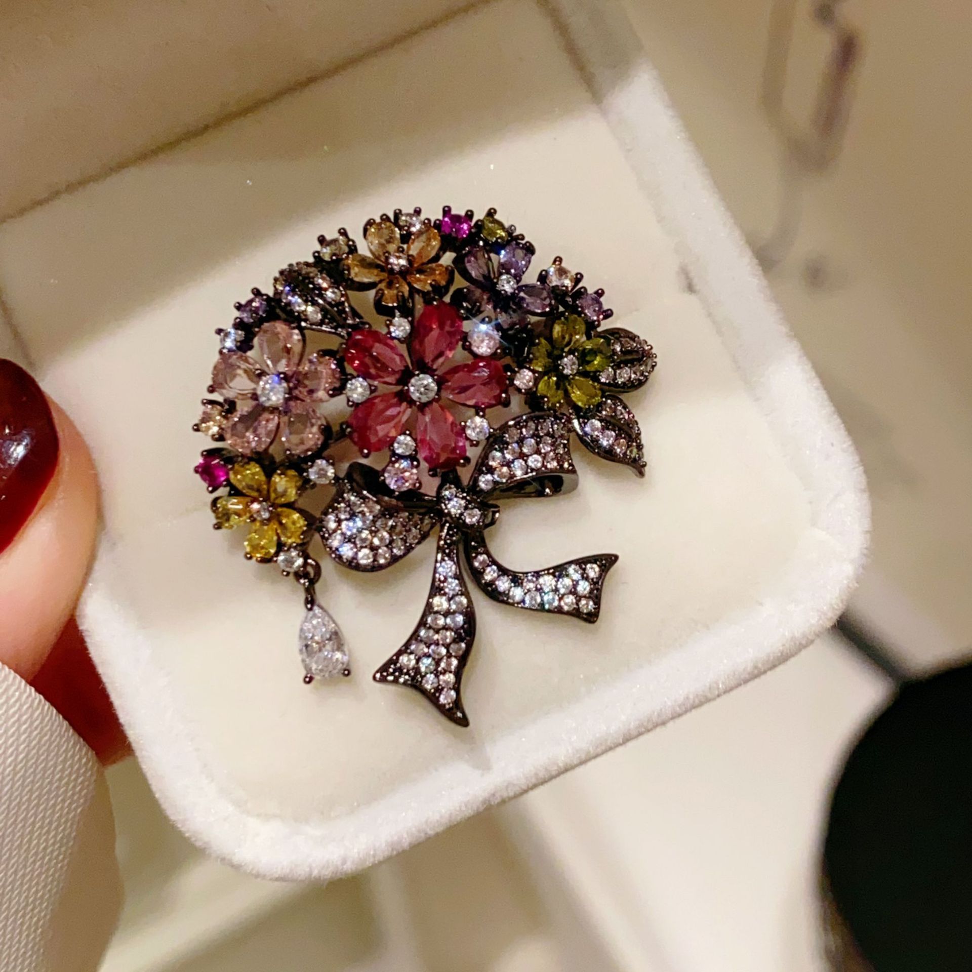 铜胸针 优雅的法式浪漫精致枪黑花束手捧花胸针胸花气质外套