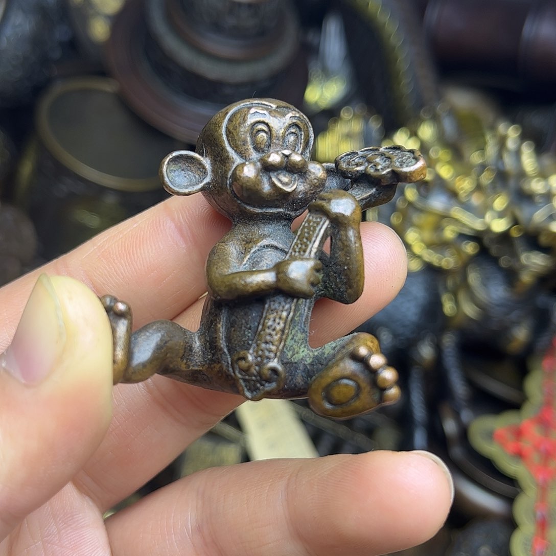 精美铜器，做工精致