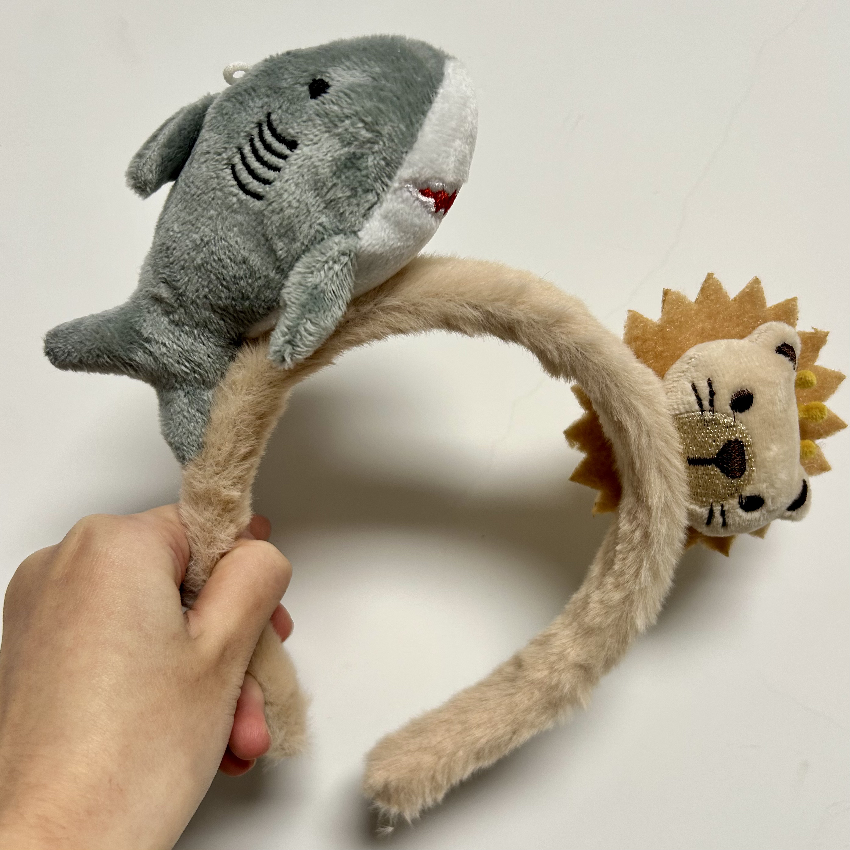 狮子鲨鱼原创设计发箍超萌头饰可爱百搭毛绒洗脸薯条派Stp 