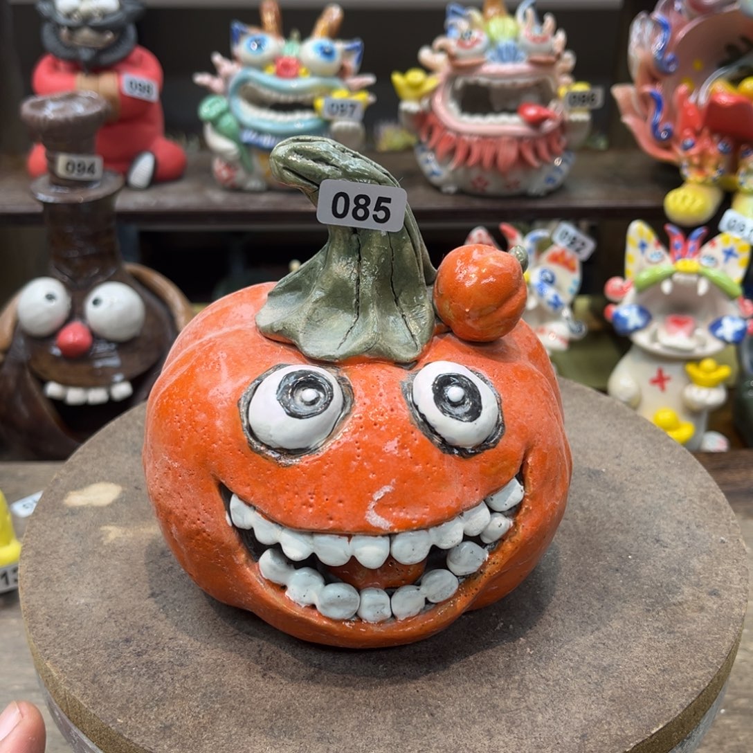 陶瓷纯手工抽象陶瓷摆件085