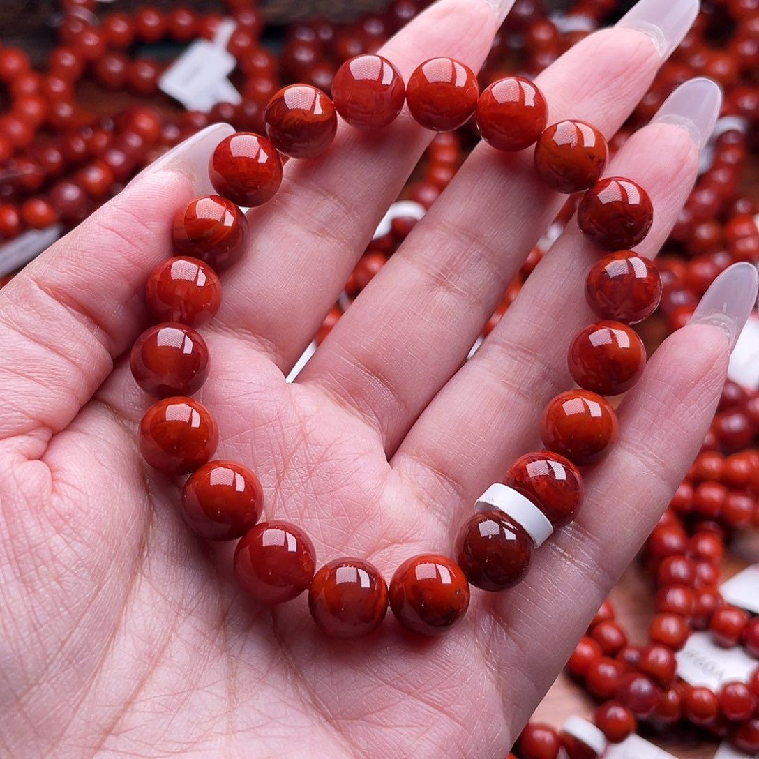 A***1南红玛瑙未镶嵌瓦西牛血10mm