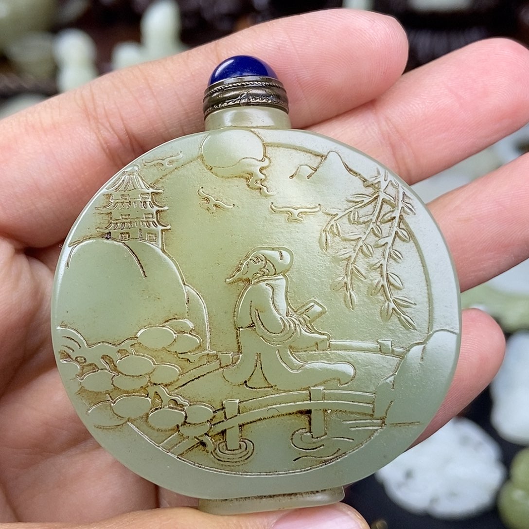 和田玉未镶嵌把件