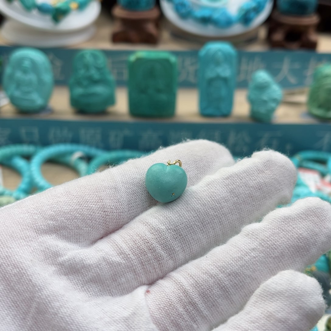 绿松石配饰18K金镶嵌