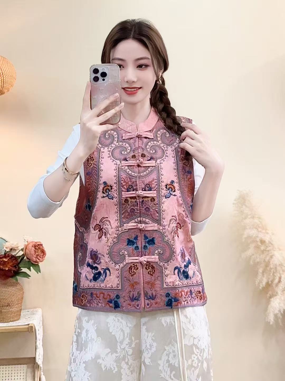 MYSG2025秋季新款新中式国风刺绣花圆领马甲女宽松显瘦百搭上衣女