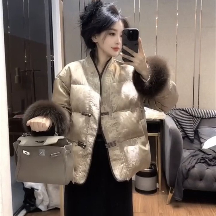 新中式国风发财金棉服女冬季新款重工提花盘扣毛毛显瘦棉衣外套