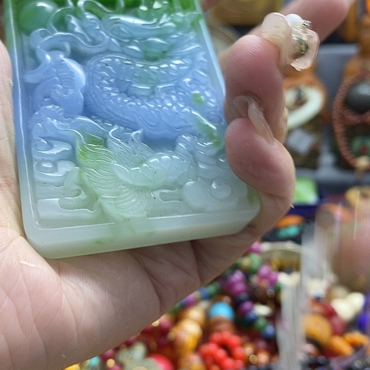 翡翠挂件未镶嵌1223354456654569878