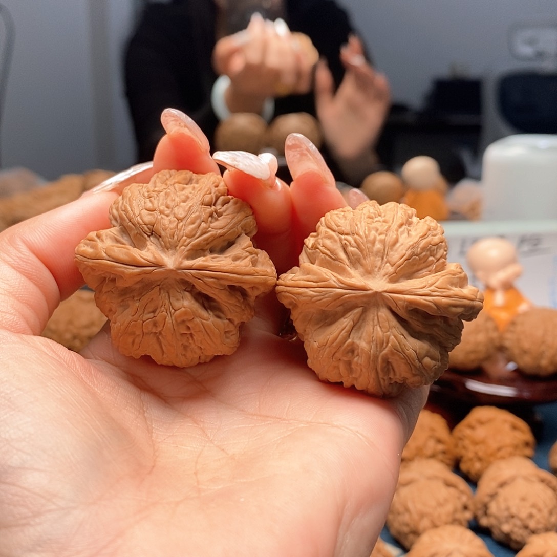 文玩核桃把件粗筋43