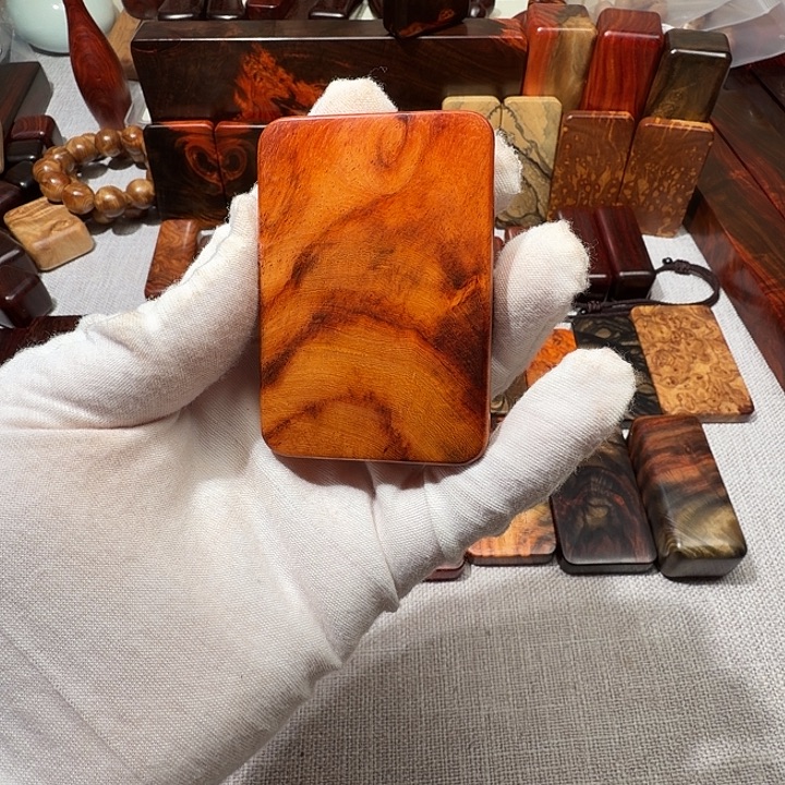 无***刚交趾黄檀（大红酸枝）