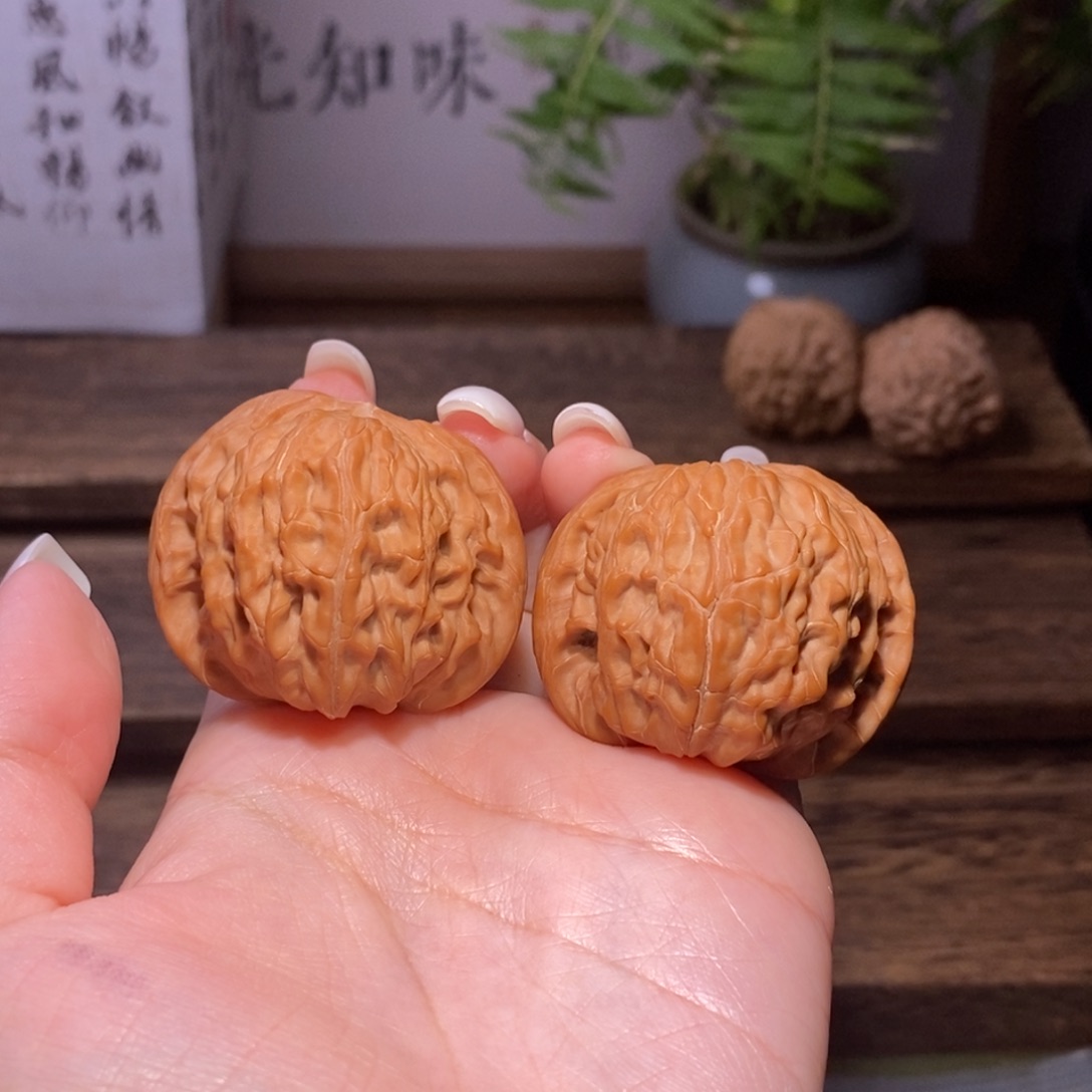 奋***斗吊坠文玩核桃全品40+蝴蝶磨盘