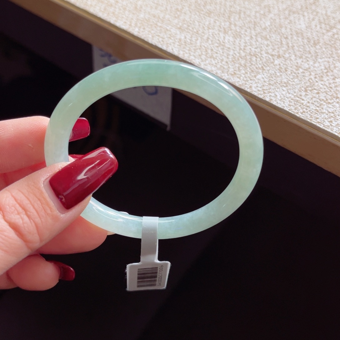 翡翠手镯未镶嵌手镯