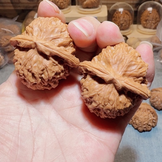 文玩核桃把件金麒麟45