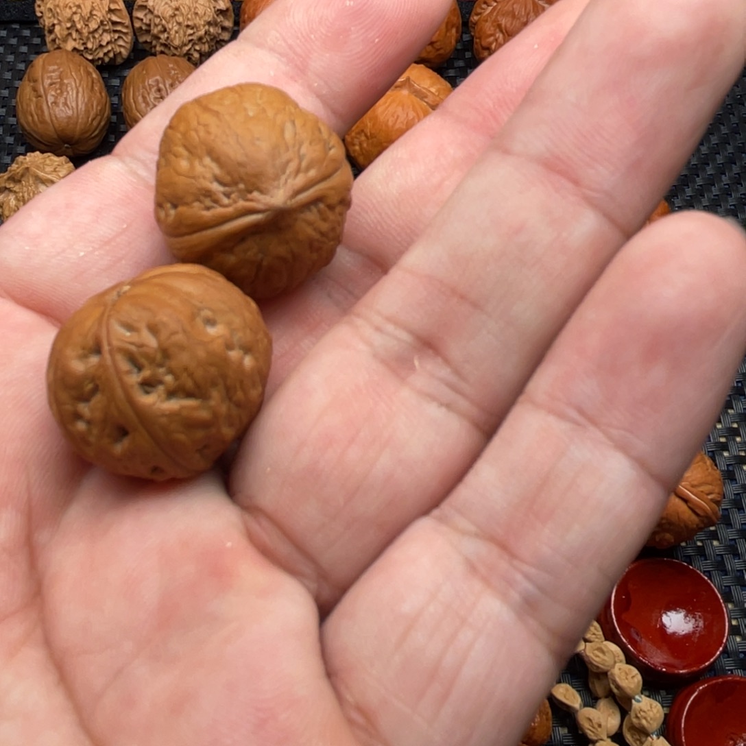 核桃摆件大*几小金豆元宝。精品野生小核桃手捻