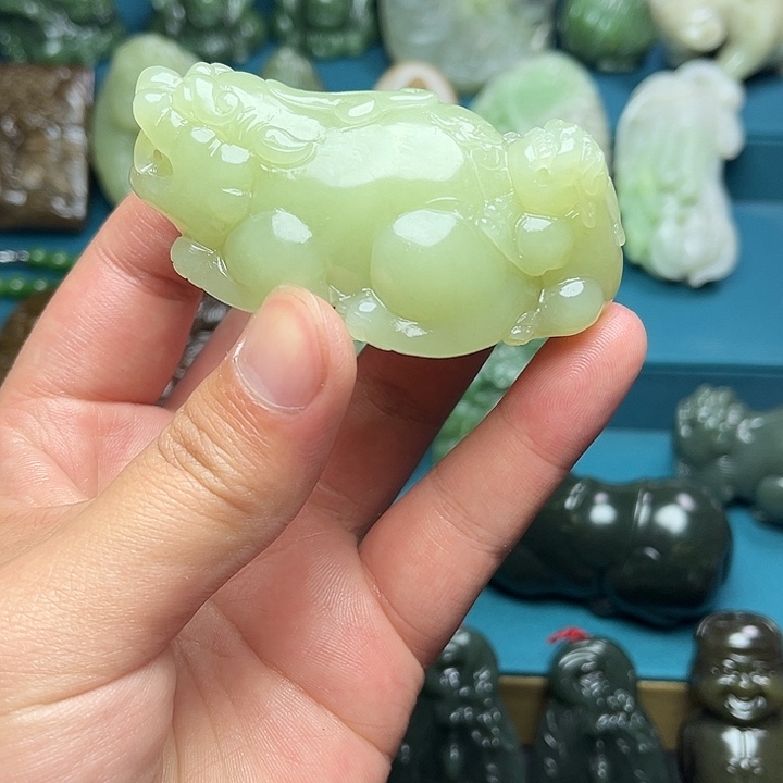 十***哥和田玉未镶嵌颈饰