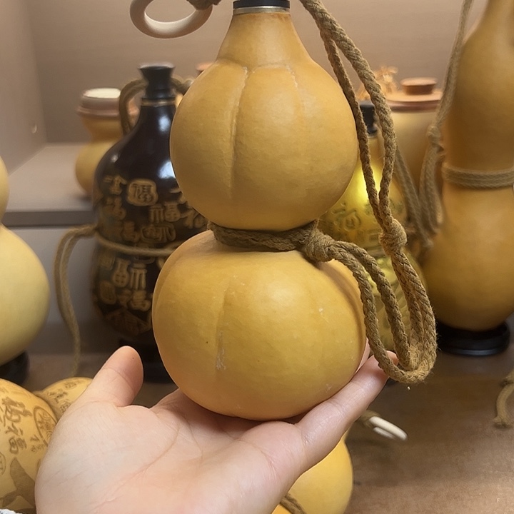 贴***果呃呃呃摸摸陌陌摸摸哦