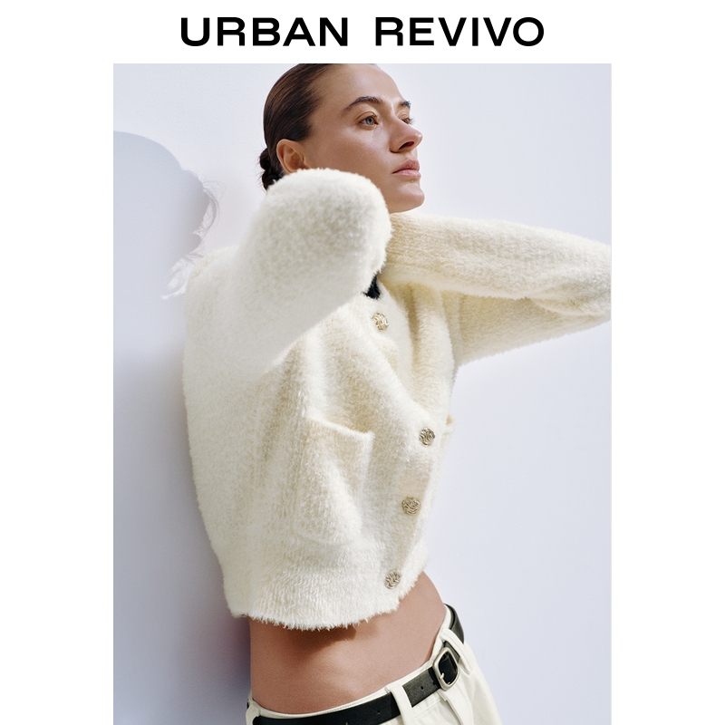 UR2025冬季新款女装气质设计感纽扣短款针织开衫UWM950110