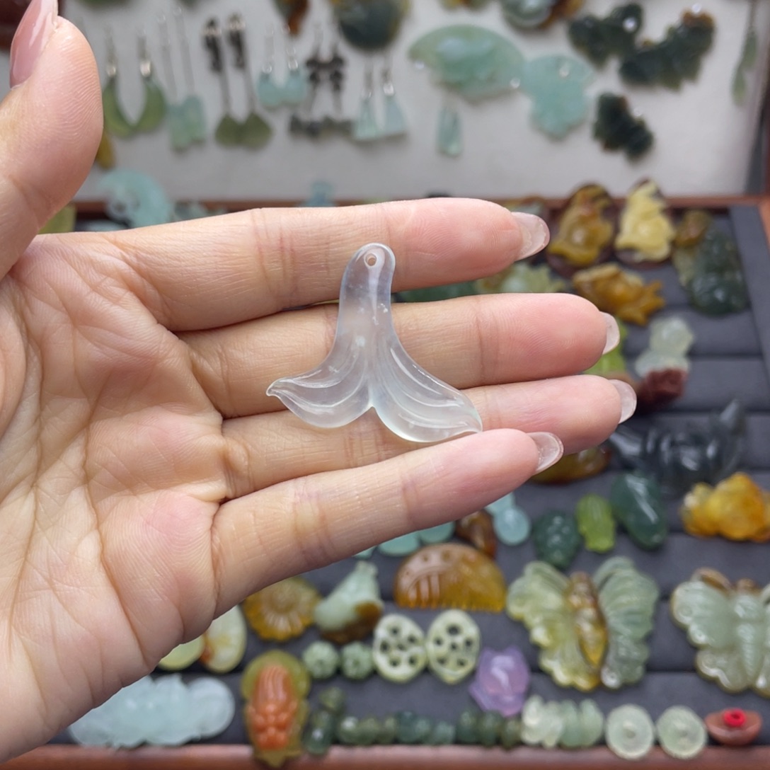 蛇纹石玉合金颈饰