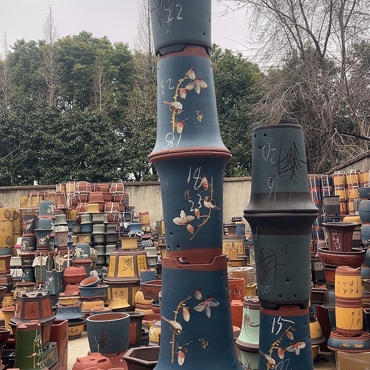 紫砂紫砂花盆和小盆栽