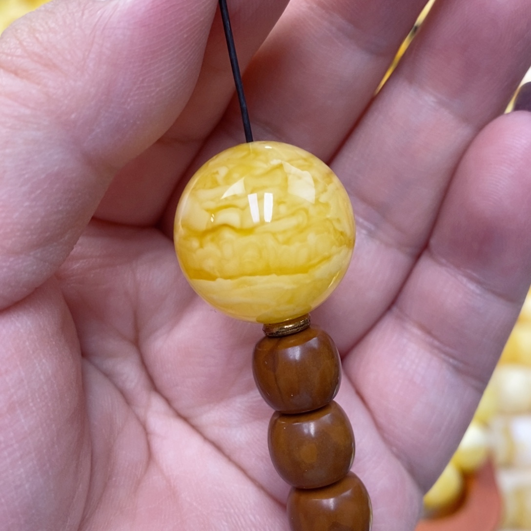 琥珀未镶嵌珠宝奇石尺寸20 mm