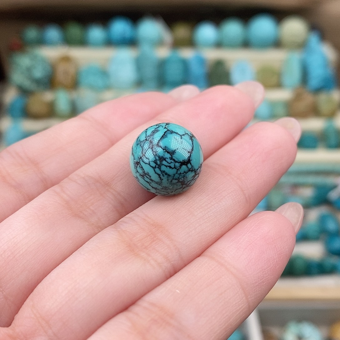 未镶嵌绿松石珠宝奇石