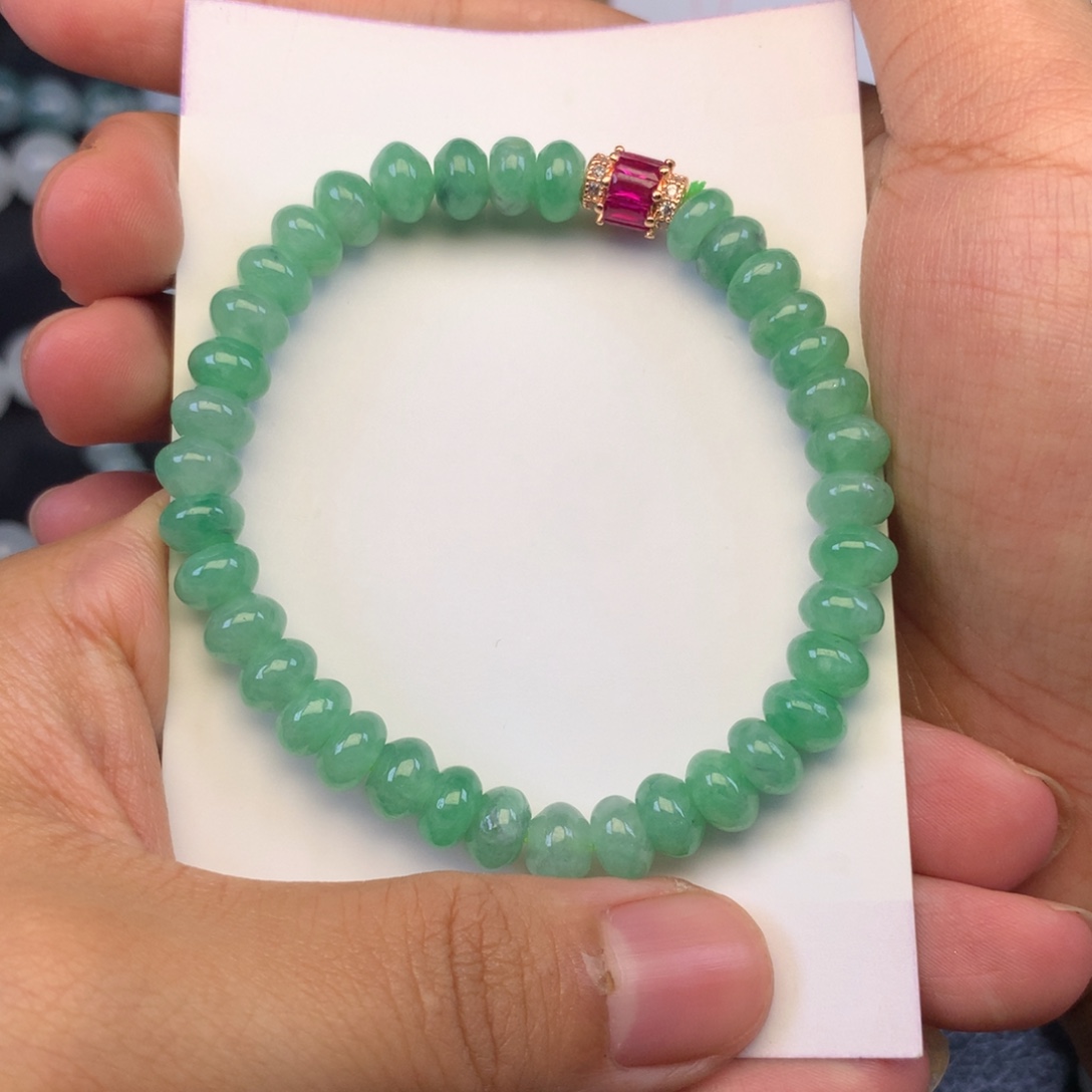 翡翠未镶嵌颈饰翡翠A货