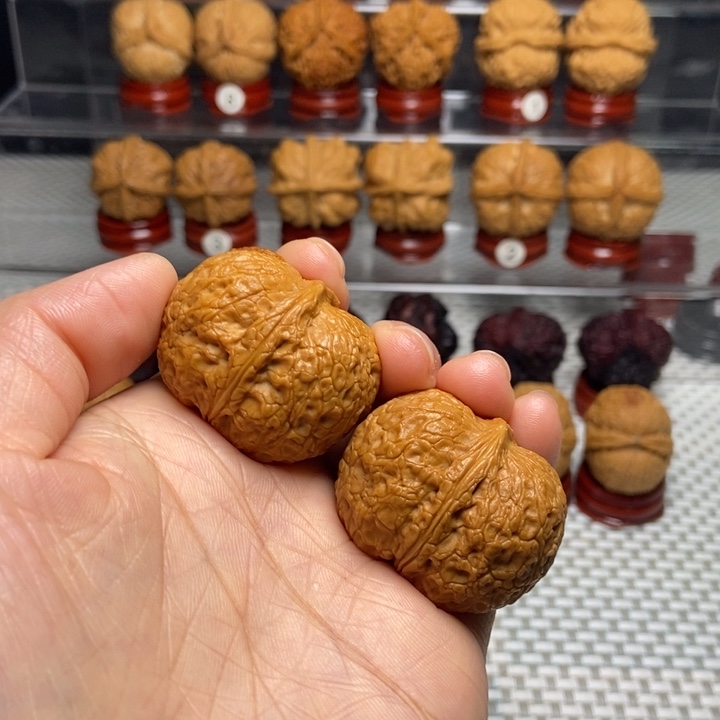 文玩核桃把件6花生元宝