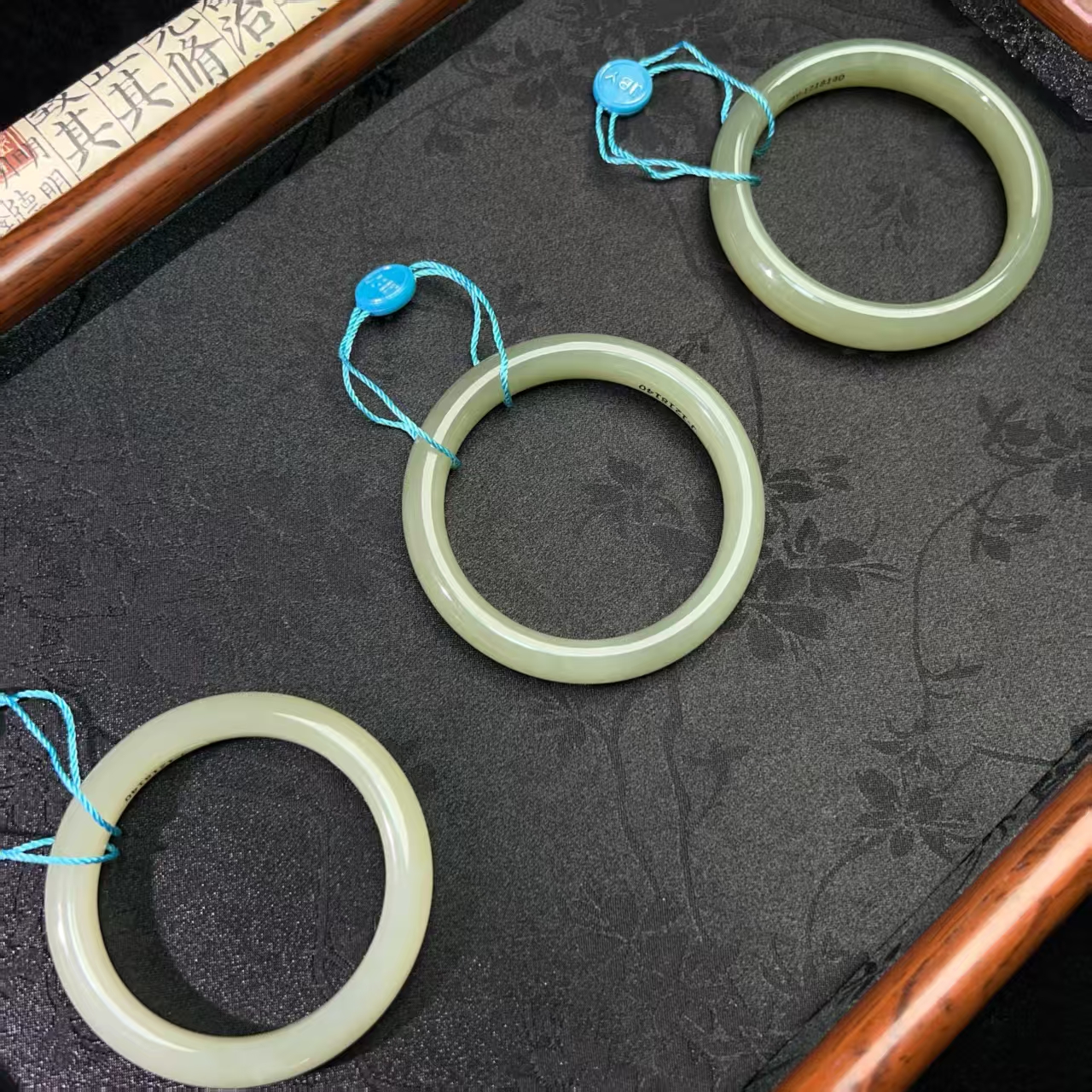 天然和田玉晴水手镯JBY-8140(多样性发货)