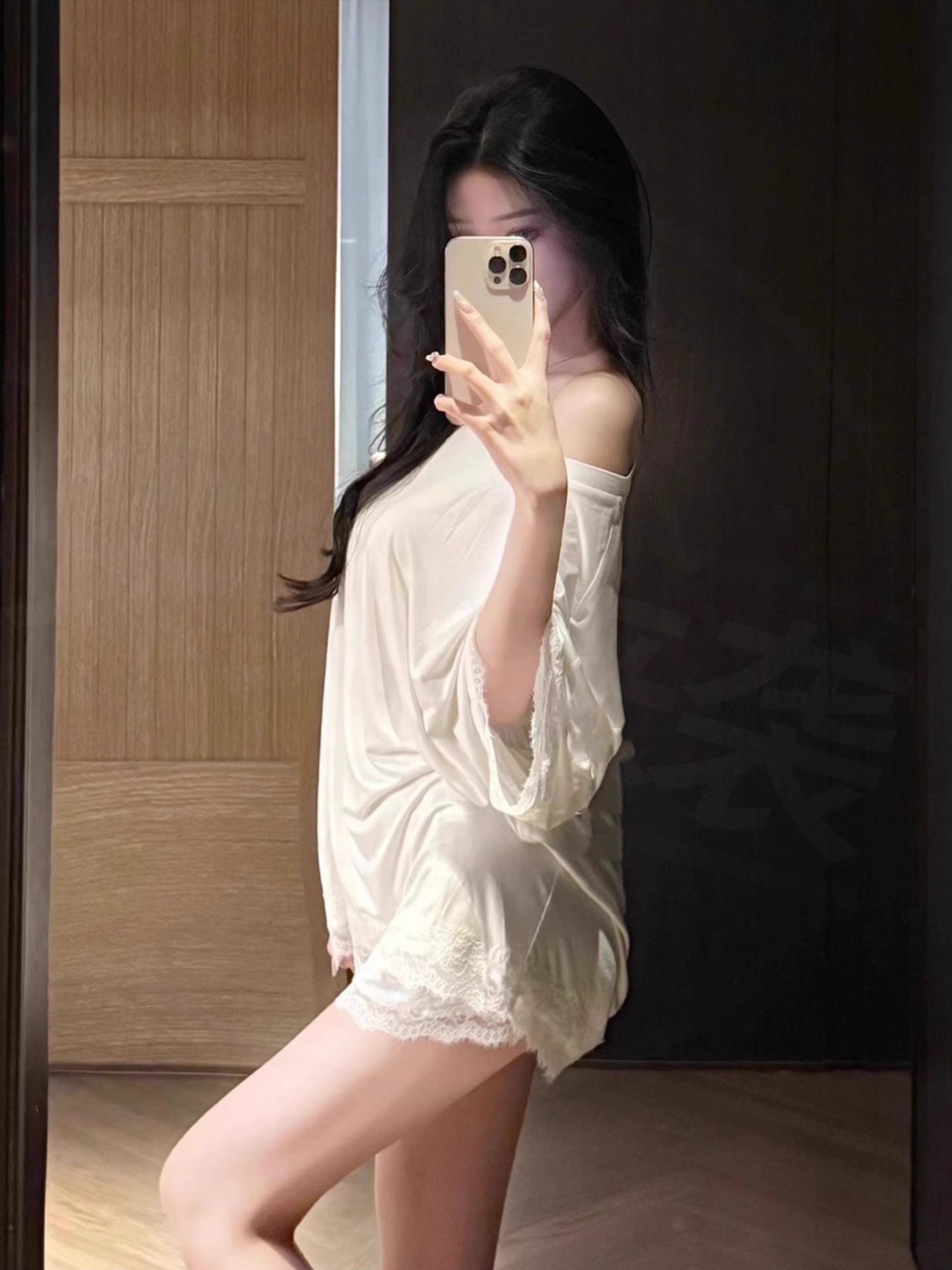 轻奢睡衣女款爆款2025新款纯欲设计斜肩蕾丝短袖代尔棉家居服套装