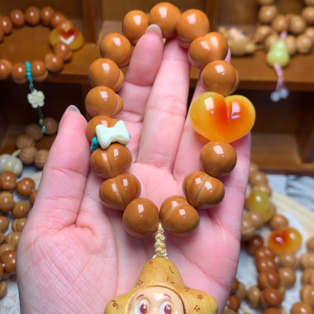 把件猴头核桃16玻璃底定制