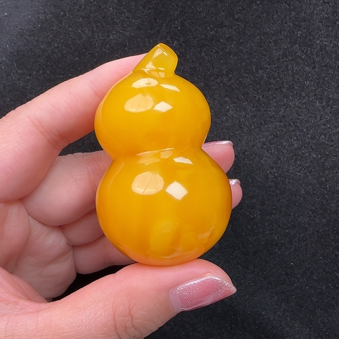 蜜蜡未镶嵌珠宝奇石