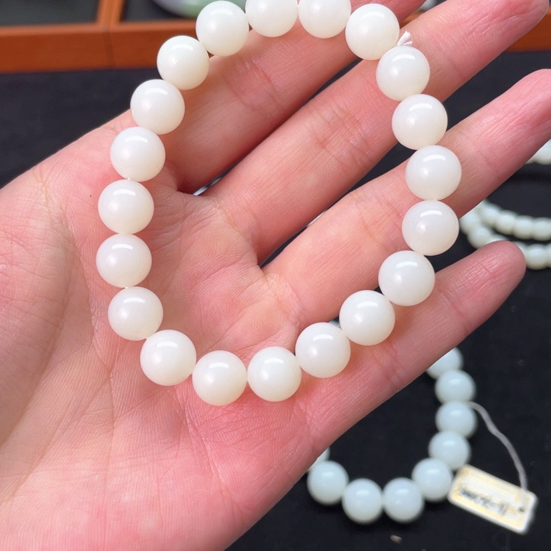 和田玉手链未镶嵌菟****˖