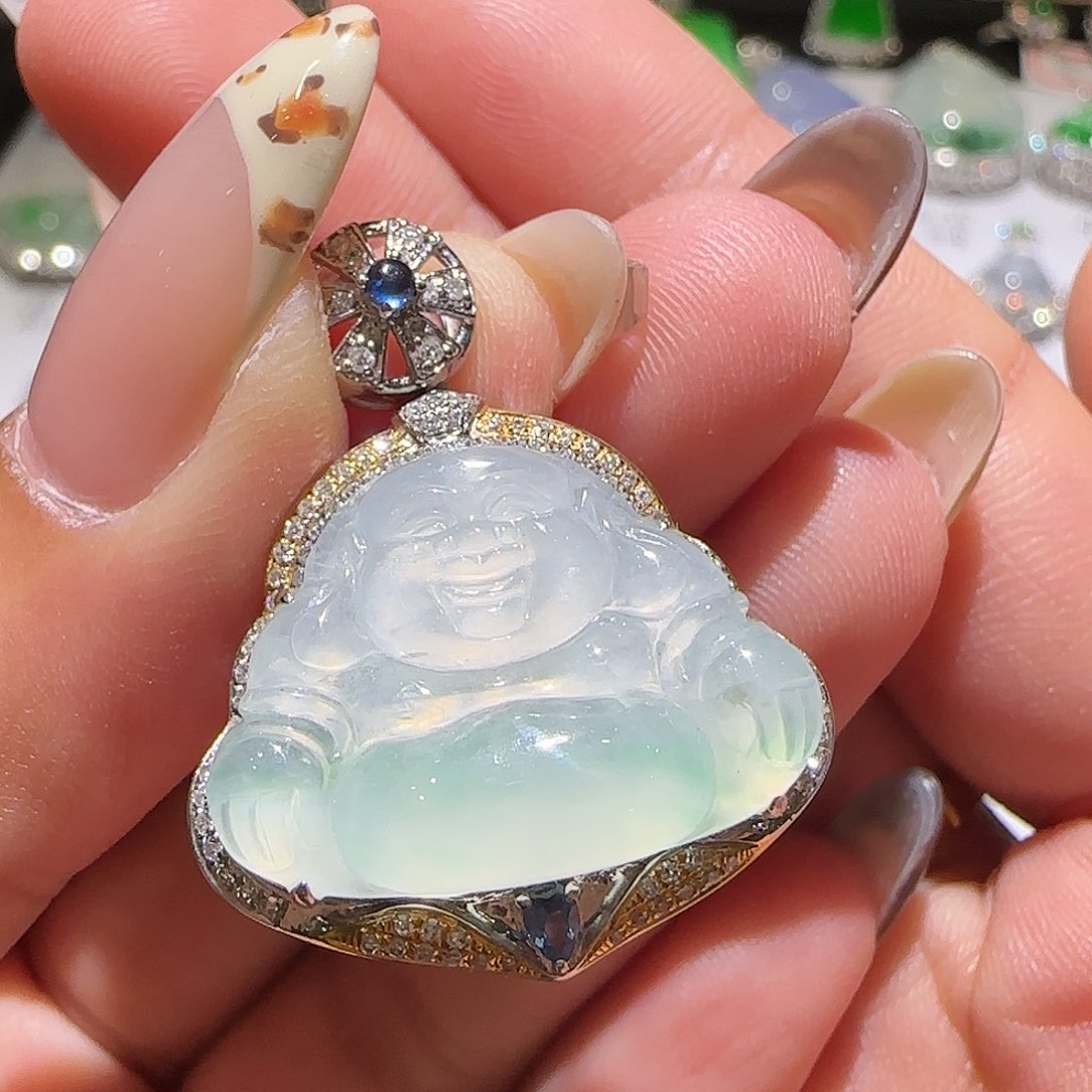 【闪购商品】颈饰18K金镶嵌翡翠天然