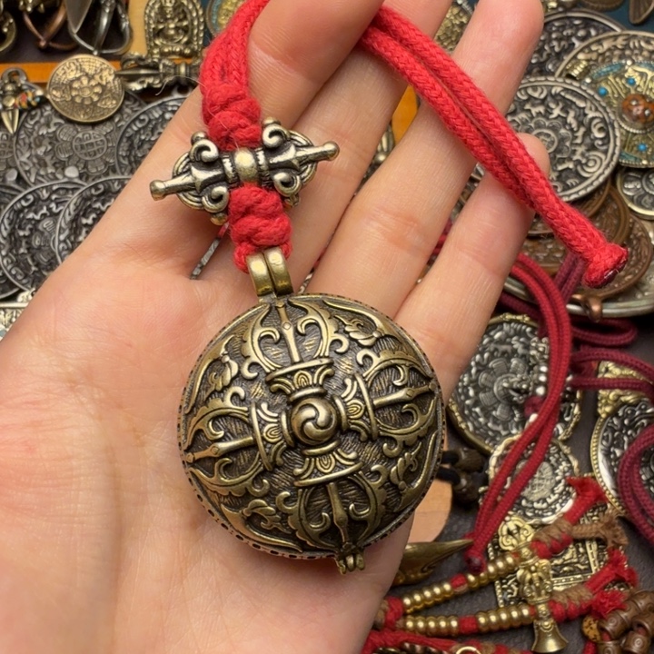 藏传文玩九宫如图