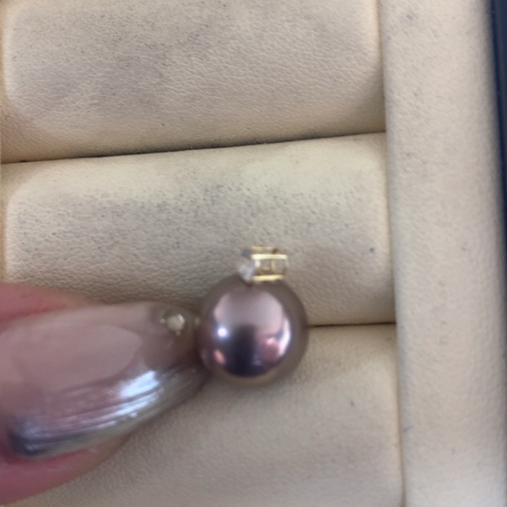 颈饰18K金镶嵌淡水珍珠