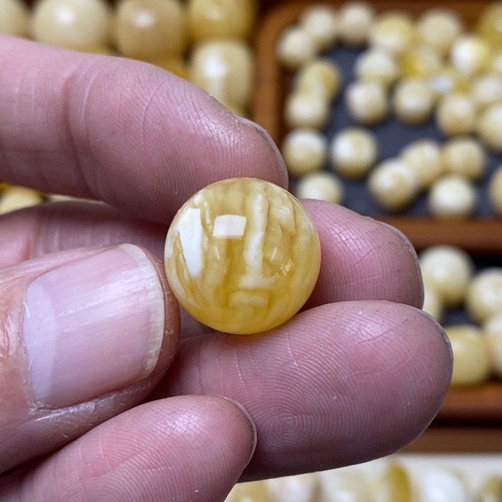 蜜蜡琥珀画未镶嵌王*