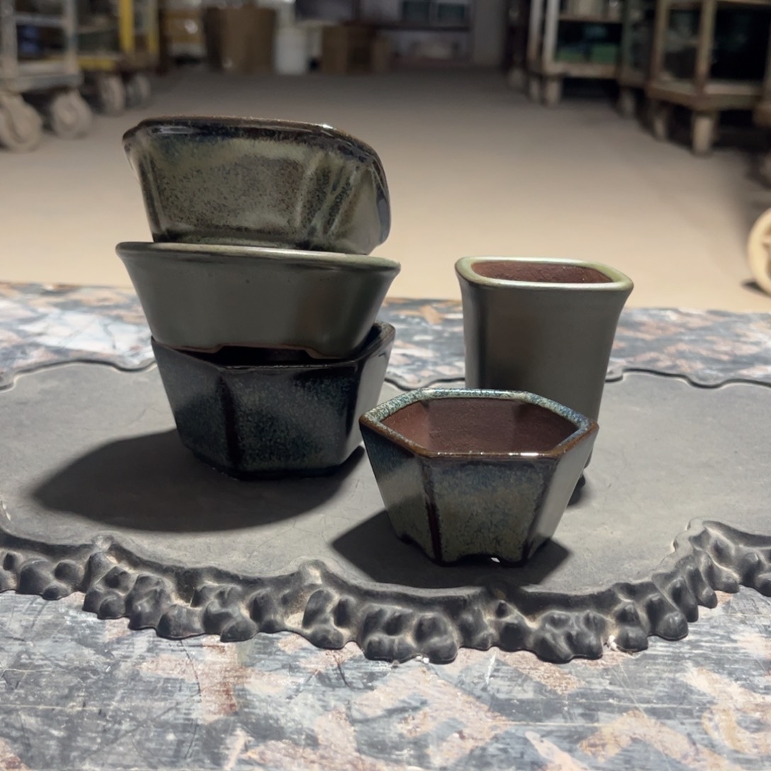 紫砂花盆瑕疵5-3-6，3-9。3-87-5-5