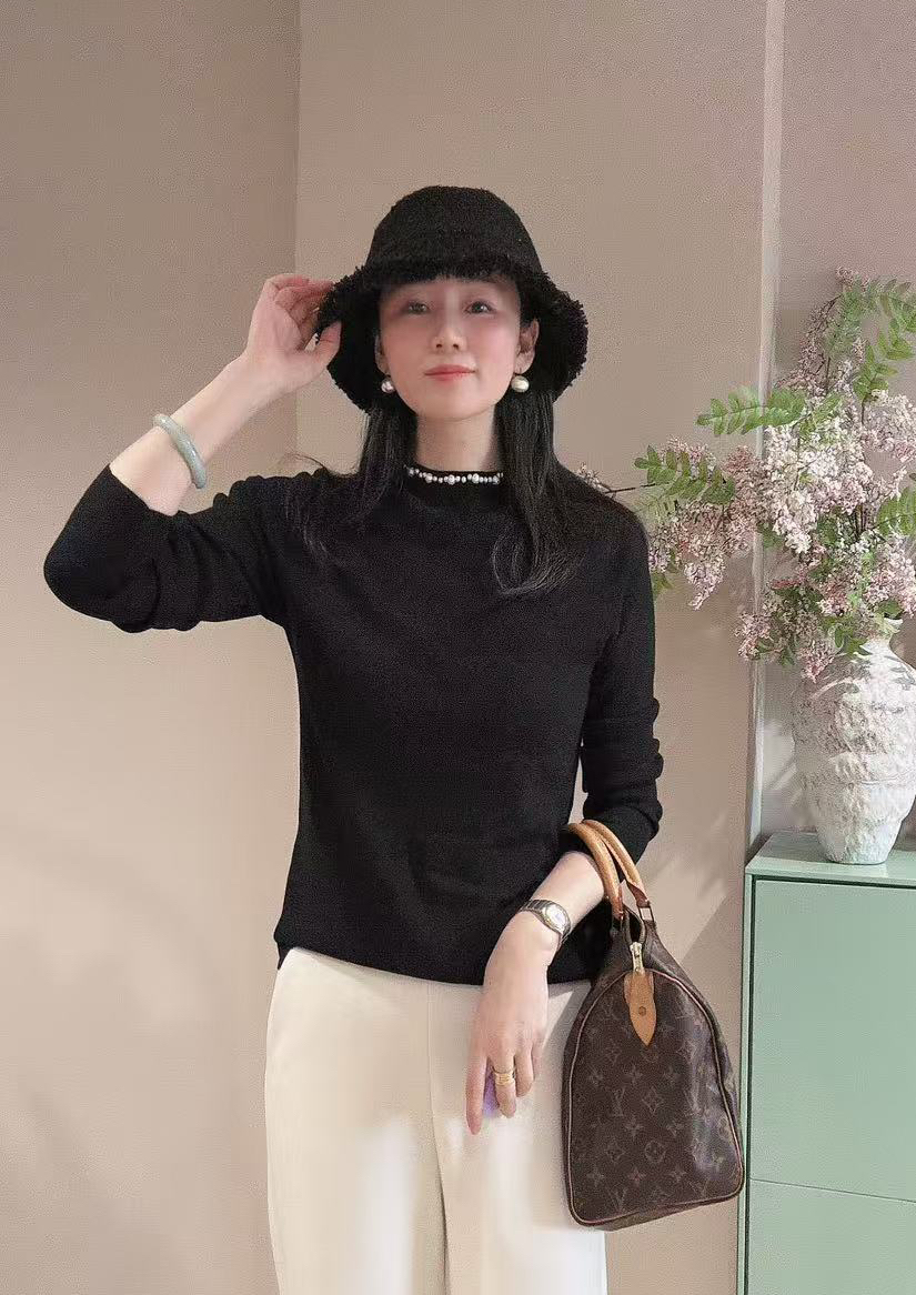 赫本风钉珠显瘦长袖毛衣