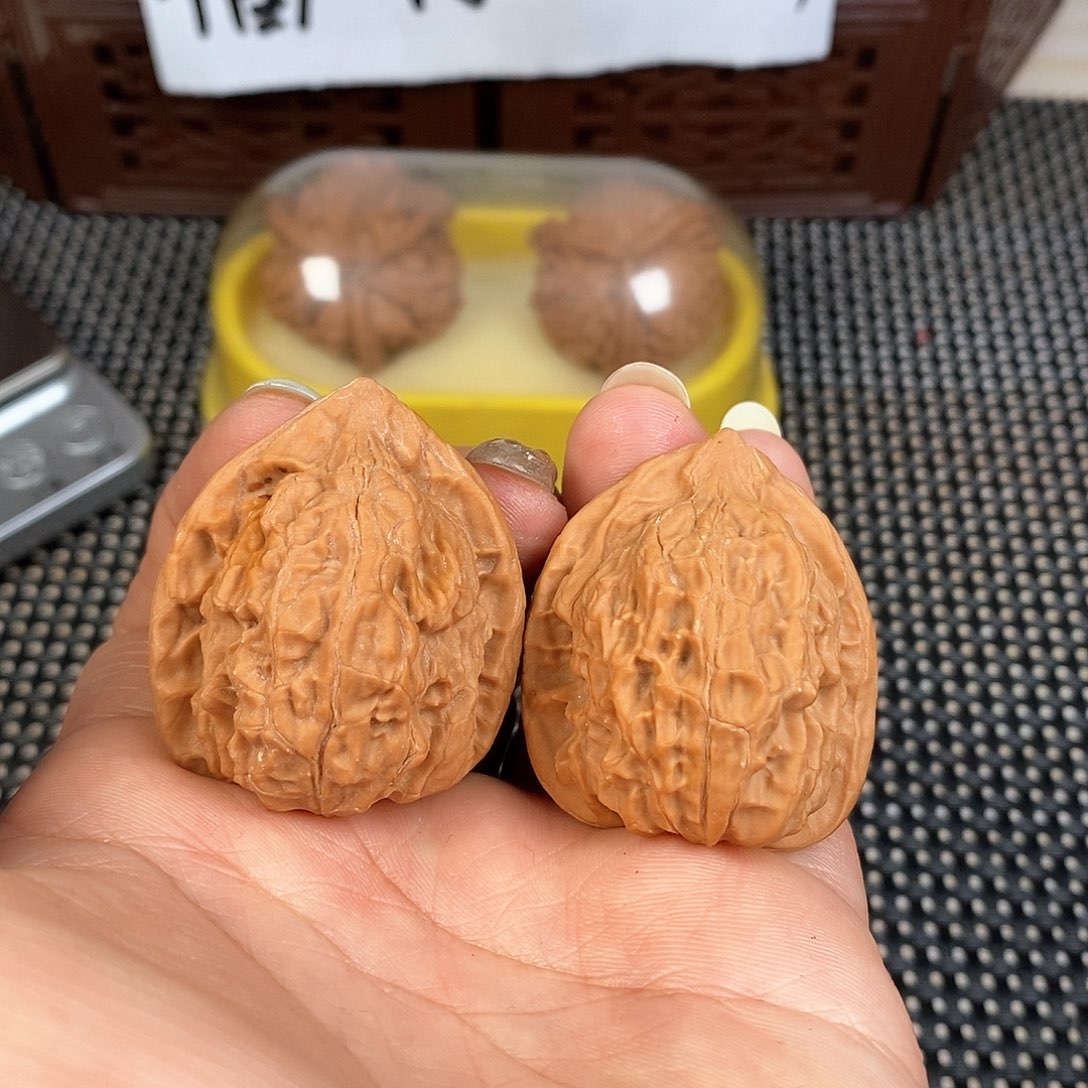 文玩核桃把件34尺野生果