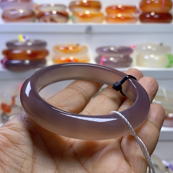 玛瑙/玉髓手镯未镶嵌