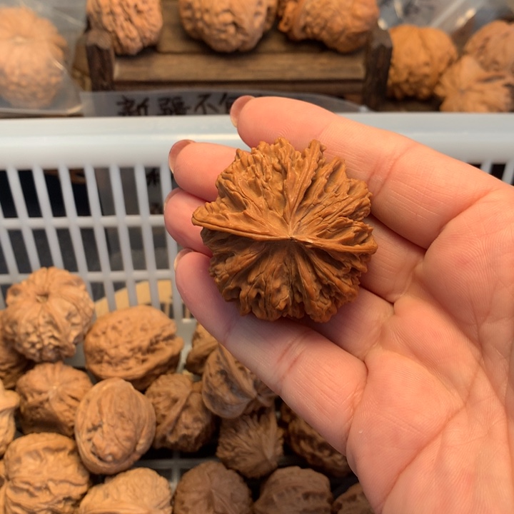 王***张文玩核桃吊坠苹果……